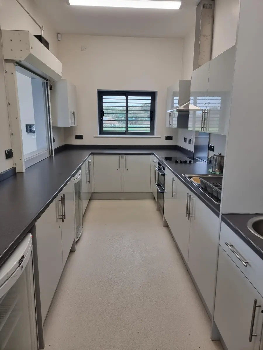 Picture of the kitchen